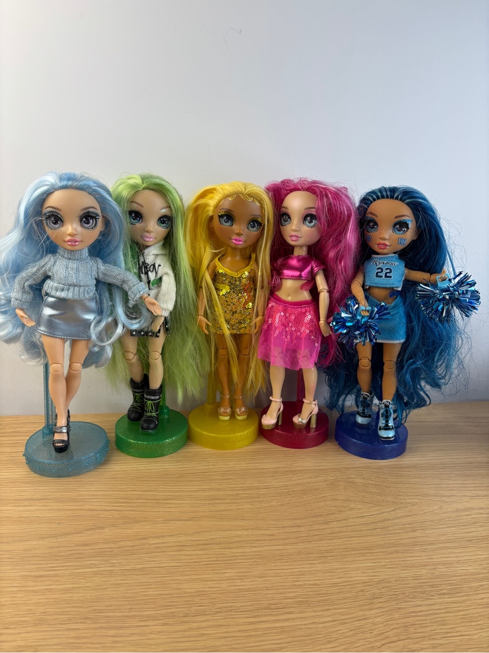 MGA Entertainment Rainbow High fashion dolls Collection of 5 With Stands